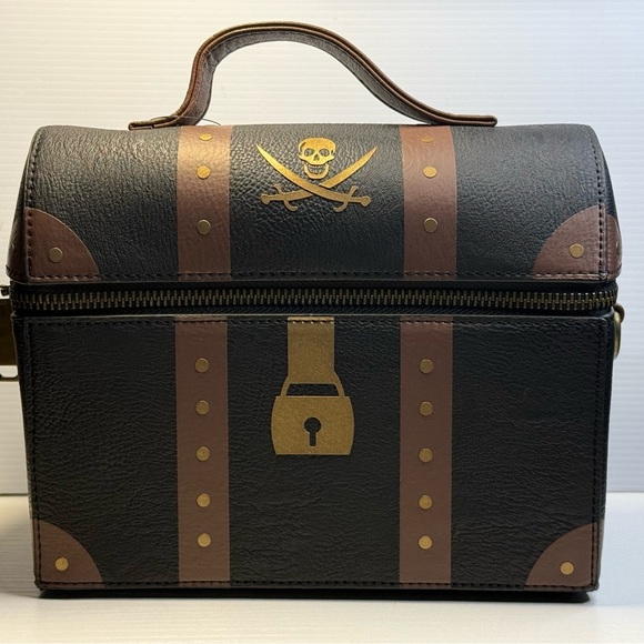 Redd Treasure Chest Handbag – Pirates of the Caribbean - Picture 4 of 6